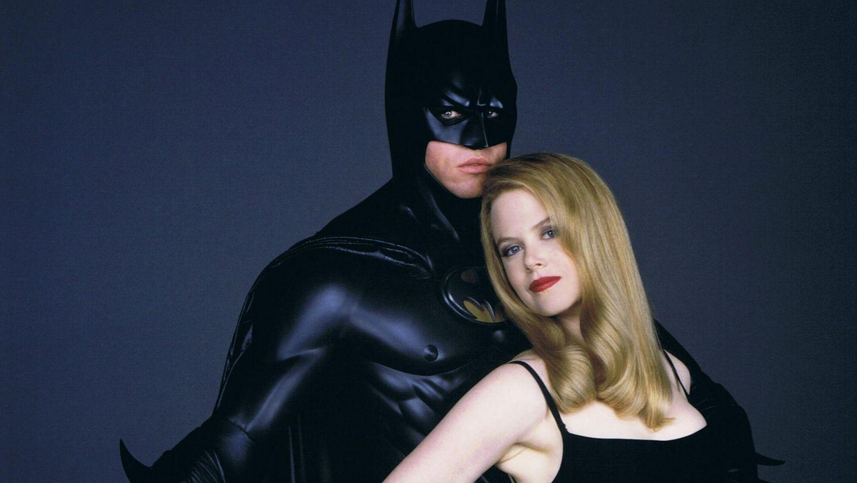 Film "Batman Forever" wszedł do kin w 1995 r. W roli głównej wystąpił Val Kilmer, a partnerowała mu Nicole Kidman. Za reżyserię odpowiadał Joel Schumacher.