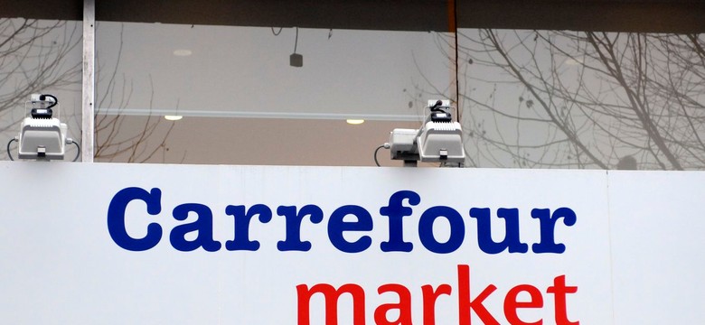 Carrefour wypowiada wojnę Biedronce