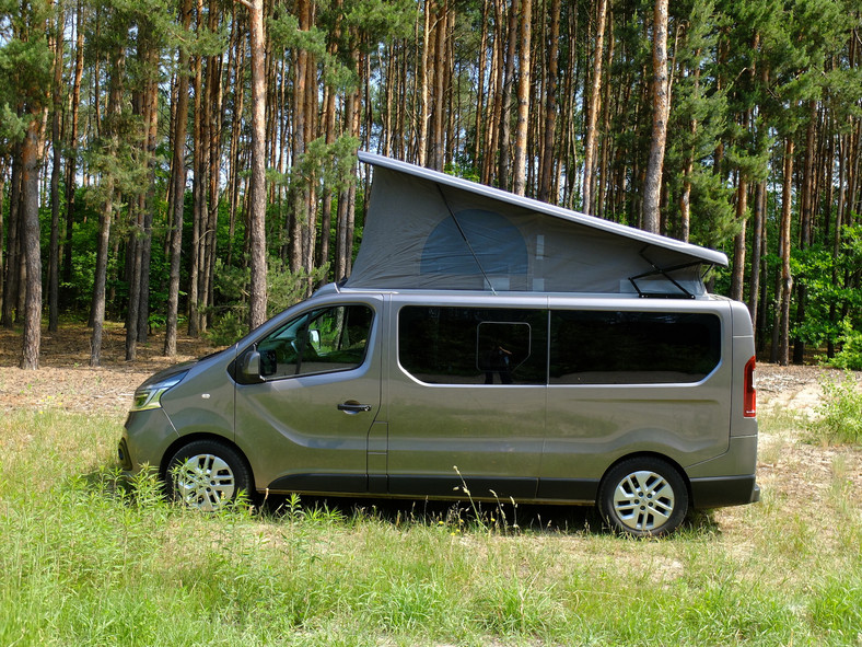 Renault Trafic z zabudową Wavecamper (2021)