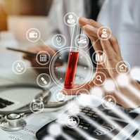 Oltás helyett gyógyszer? Engedélyezték az AstraZeneca covid gyógyszerét