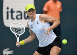 Świątek udanie rozpoczęła sezon na "mączce". Polka krok bliżej do wygrania Porsche