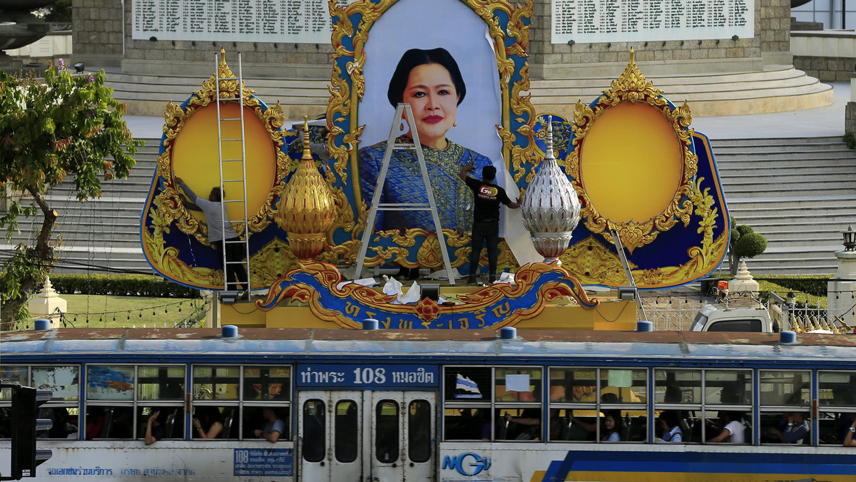 Tajlandia 30 Lat Więzienia Za Obrażanie Rodziny Królewskiej Na Facebooku Podróże 4636
