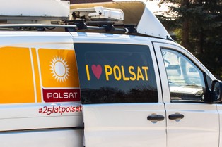 Polsat czy TVN? RMF FM czy Radio Zet? Które media cenią Polacy? [BADANIE CBOS]