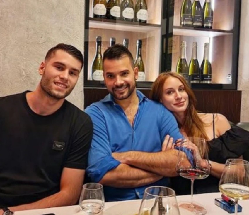 Filip Živojinović sa bratom i sestrom