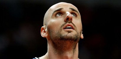 Gortat jedzie z dziewczyną na Bahamy