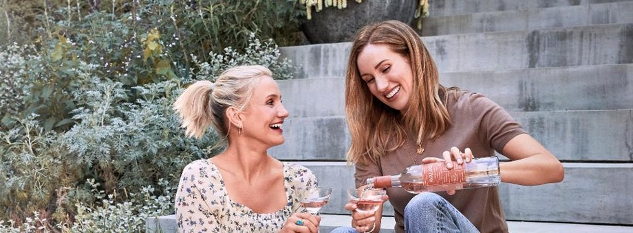 Cameron Diaz wraz z przyjaciółką Katherine Power stworzyła własną markę wina Avaline z winogron pochodzących z ekologicznej uprawy