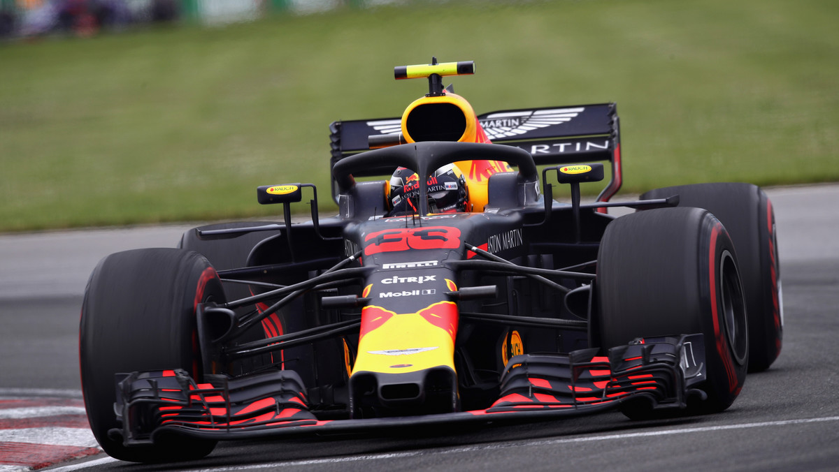 Zespół Red Bulla potwierdził we wtorek nawiązanie wieloletniej współpracy z Hondą. Tym samym, japoński producent będzie od przyszłego roku dostawcą jednostek napędowych dla stajni z Milton Keynes, która tym samym rozstanie się z Renault.
