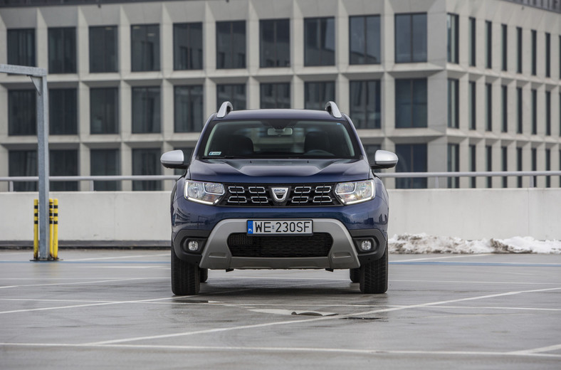 Dacia Duster kontra Mitsubishi ASX - który SUV za 80 000 zł będzie lepszym wyborem