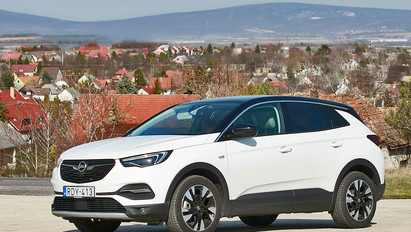 Hat liter egy SUV-től? Bemutatjuk az új Opel Grandland X-et!