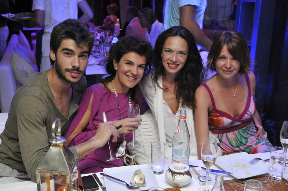 Vesela atmosfera na zabavi