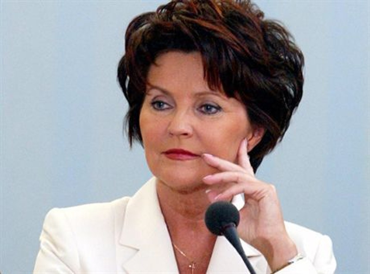 25.06.2005. WARSZAWA SEJM RP POSIEDZENIE KOMISJI SLEDCZEJ BADAJACEJ AFERE ORLENUPRZESLUCHANIE JOLANTY KWASNIEWSKIEJNZ JOLANTA KWASNIEWSKAFOT. PIOTR MOLECKI