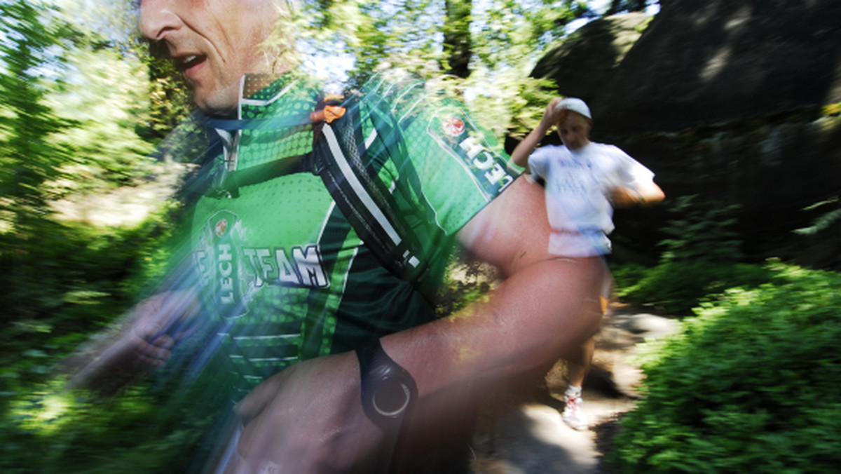 Biegi górskie, biegi po plaży, w miejskich lasach i ultra - w tym roku to one składają się na 10 zawodów w całej Polsce. Organizowany po raz trzeci cykl Salomon Trail Running rozpocznie się 15 maja w Warszawskim Lesie Kabackim, a skończy w październiku Krakowskim Biegiem Trzech Kopców.