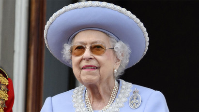 A harangok is érte szólnak: elkezdődött a nemzeti gyász a briteknél, mindenki II. Erzsébet királynőtől búcsúzik 