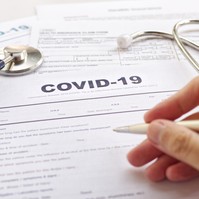 Koronavírus: nem fizetnek COVID-ra a biztosítók?