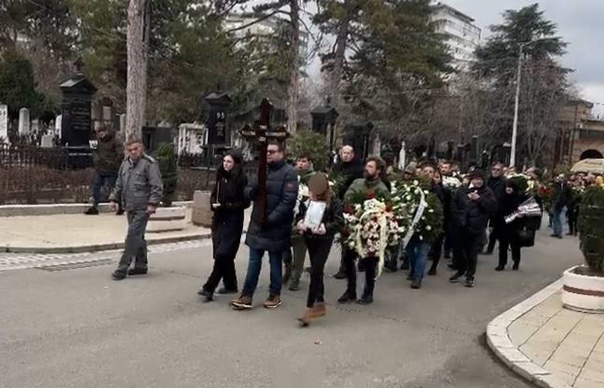 Ćerka Milorada Milinkovića nosi očevu sliku