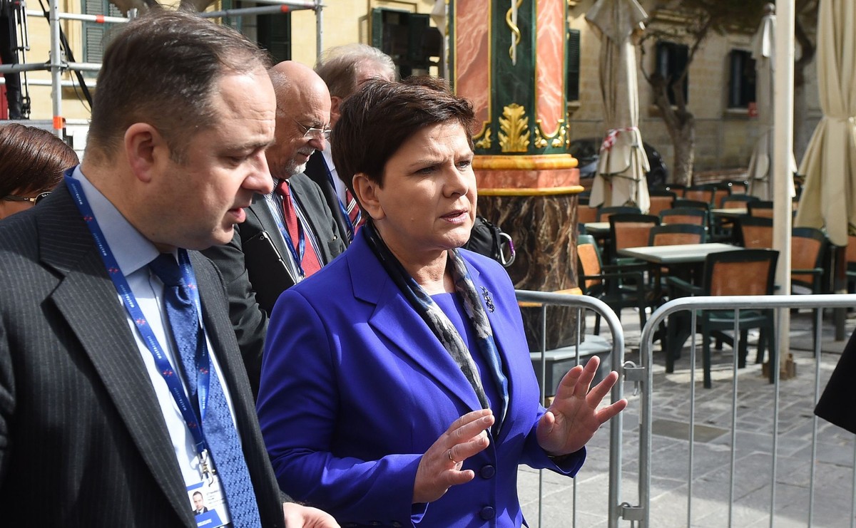 Konrad Szymański i Beata Szydło