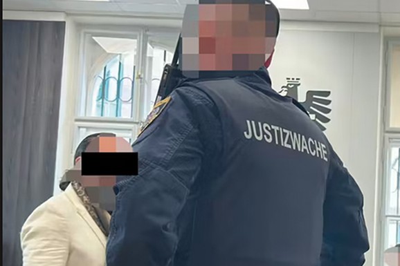 (FOTO) "UDARAJTE GA MOTKAMA ŠTO JAČE! IZVADITE NOŽ, JOŠ JE ŽIV" Krvavi obračun SRBA u Austriji: Sevale daske, šipke i palice