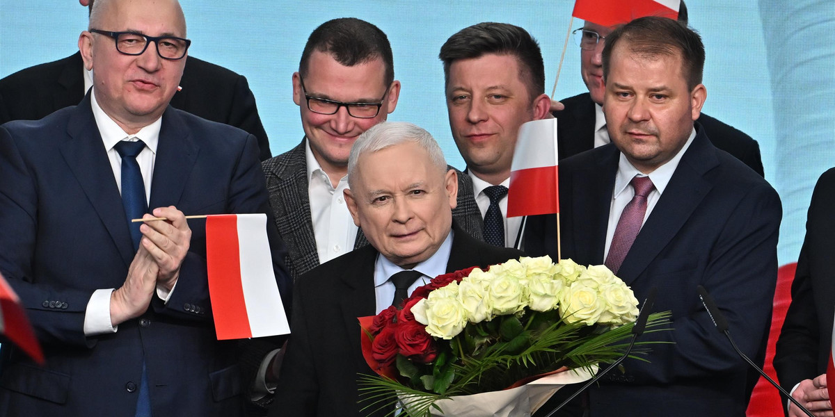 Jarosław Kaczyński na wieczorze wyborczym.