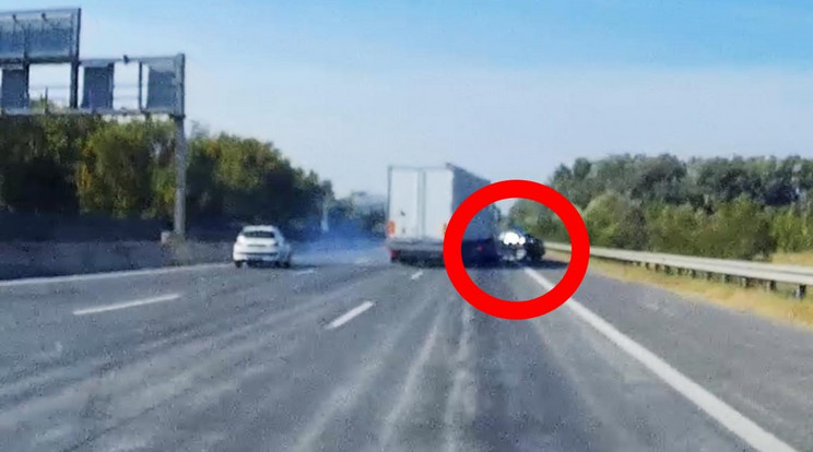 A figyelmetlen kamionos majdnem tragédiát okozott Fotó: Facebook