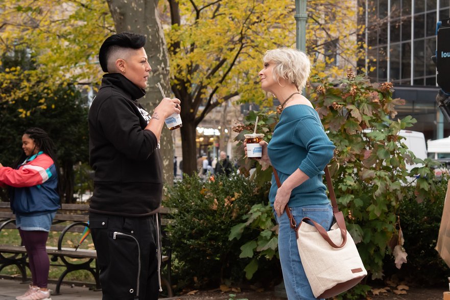 Sara Ramírez i Cynthia Nixon na planie  ”And Just Like That”