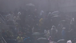 Ida megérkezett: akkora eső volt, hogy beázott a US Open egyik stadionja – videó 