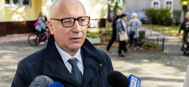 Brudziński: Jak trzeba było złożyć oświadczenie lustracyjne, Niedźwiecki też odszedł z Trójki