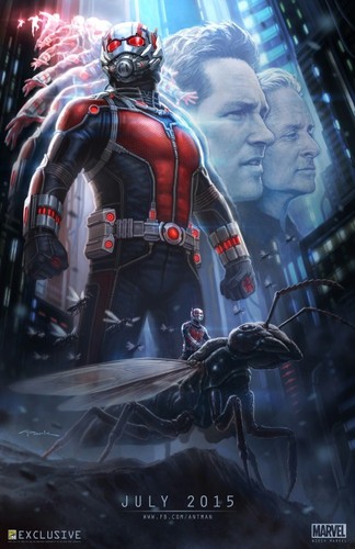 <strong>Lipiec</strong>
<br><br>
<strong>Ant-Man, reż. Peyton Reed</strong>
<br><br>
Oszust Scott Lang, wyposażony w kombinezon pozwalający na zmniejszanie się, pomaga swojemu mentorowi, Hankowi, zaplanować i wykonać skok, od którego zależą losy świata. W filmie zagra m.in. Michael Douglas. 
<br><br>
Premiera odbędzie się 17 lipca 2015.