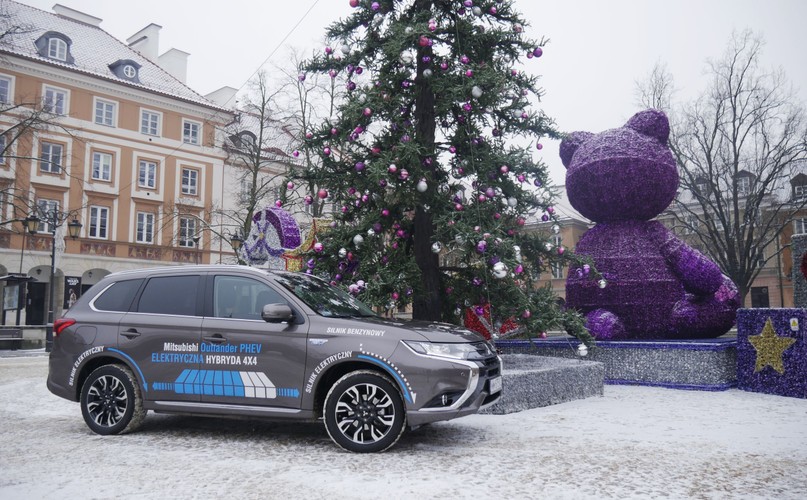 Mitsubishi Outlander PHEV 2016