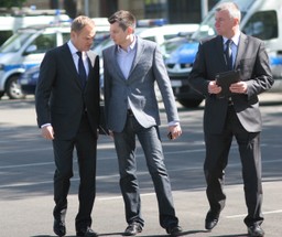 Życie po życiu politycznym: Desant do spółek Skarbu Państwa i tworzenie urzędu „pod osobę”