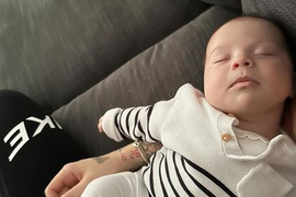 Monika je rođena sa BOJOM OČIJU koju ima 1% SVIH LJUDI NA SVETU i njen OČARAVAJUĆI POGLED HIPNOTIŠE MILIONE: Zbog OVOG retkog fenomena šarenice joj izgledaju POTPUNO DRUGAČIJE