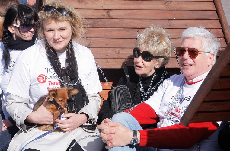 Gwiazdy wzięły udział w akcji 'Zerwijmy łańcuchy'