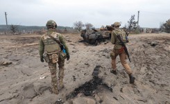 'NYT': Rosja prowadzi wojnę z Moskwy. Nie ma na miejscu dowódcy pola walki