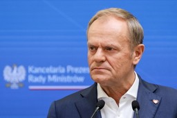 Tusk o zarzutach wobec żołnierzy: Odebrałem meldunek szefa MON, oczekuję wniosków i decyzji personalnych