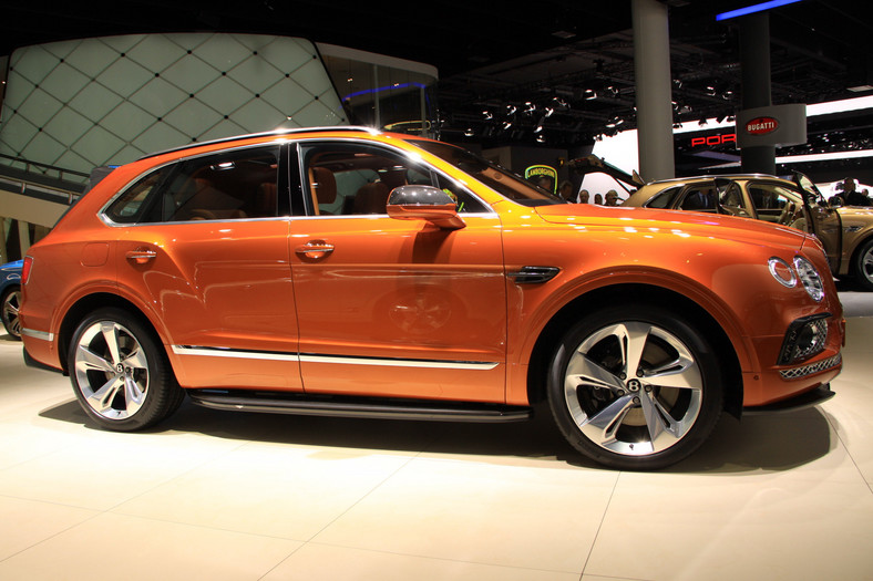 Bentley Bentayga (Frankfurt 2015)