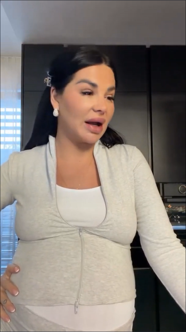 Influencerka a podnikateľka Zuzana Strausz Plačková na konci druhého tehotenstva. 