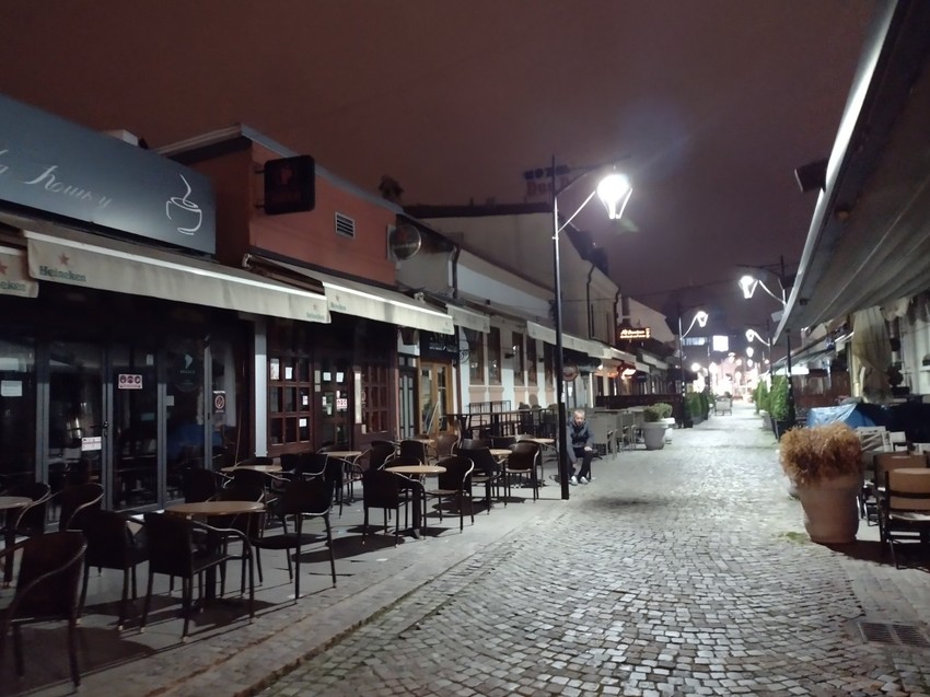 Kao da je na snazi policijski čas