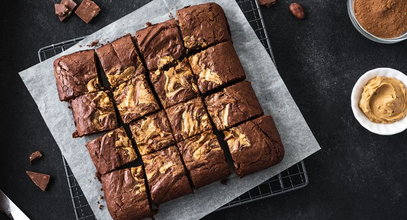 Brownie z masłem orzechowym — przepis, który zwali Cię z nóg