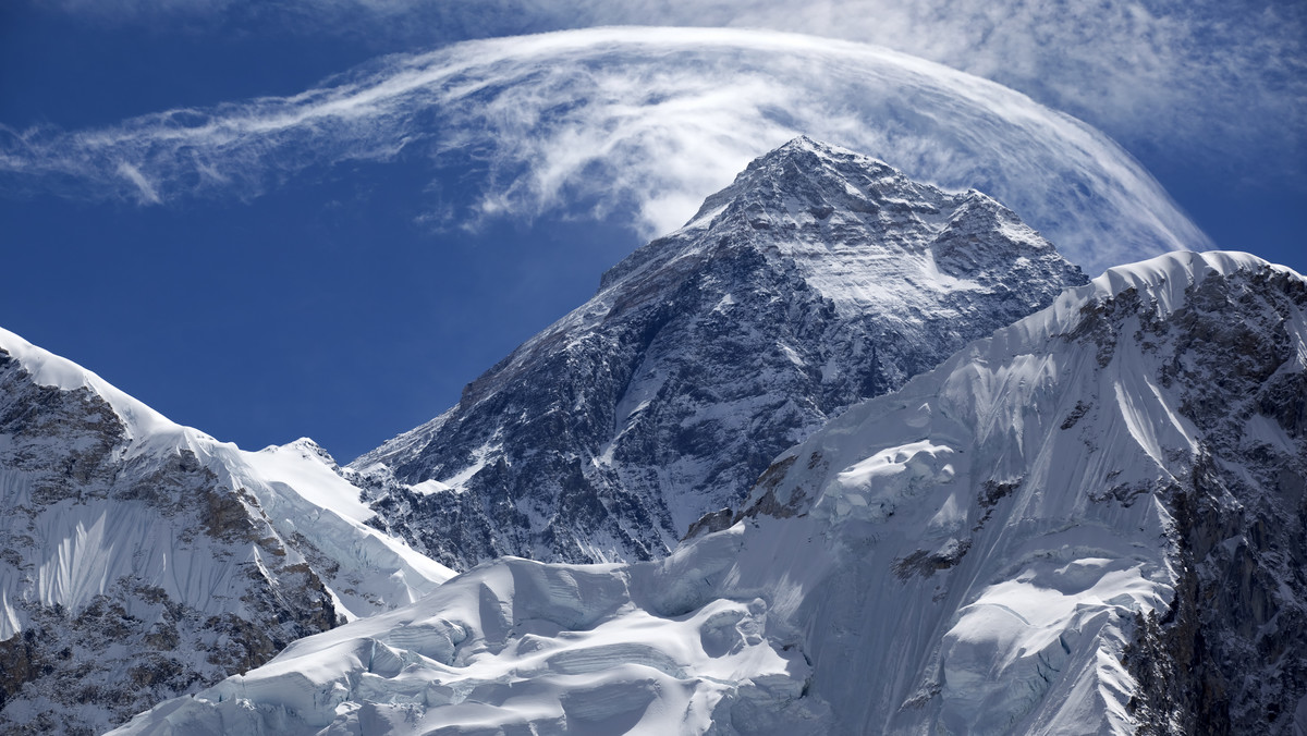 Wzrasta temperatura lodowców pod Mount Everestem