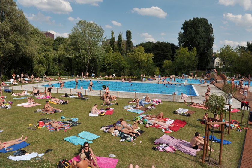 Pamiętajmy, że podczas zabawy nad wodą ważna jest rozwaga i wyobraźnia