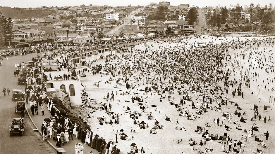 Plaża Coogee w Sydney w latach 20.