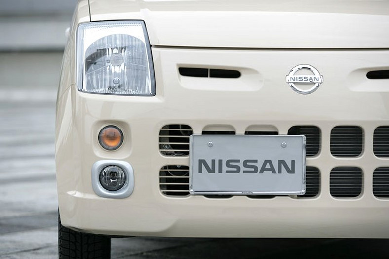 Nissan Pino – kolejny maluch
