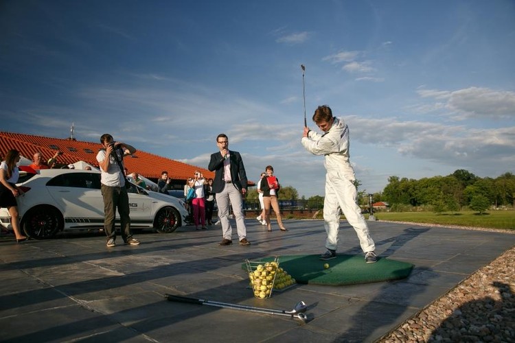 Kamil Stoch jako Stig z Top Gear