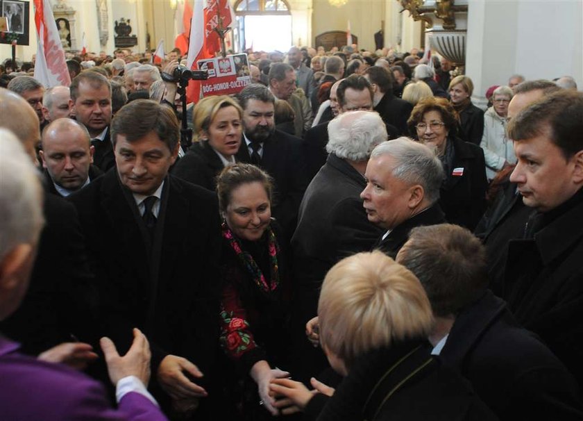 Jarosław Kaczyński, modlitwa, kościół