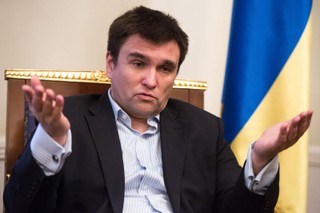 Przełomowe oświadczenie szefa MSZ Ukrainy. 'Jestem gotów uklęknąć. A czy wy jesteście?'