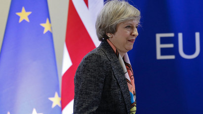 Döntés született: a Brexit további halasztásának kezdeményezésére kötelezte a londoni alsóház Theresa May-t