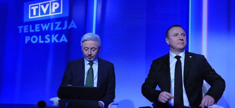Nawet 40 tys. zł górką dla dziennikarza. "Nagrody są w TVP rzeczą normalną"