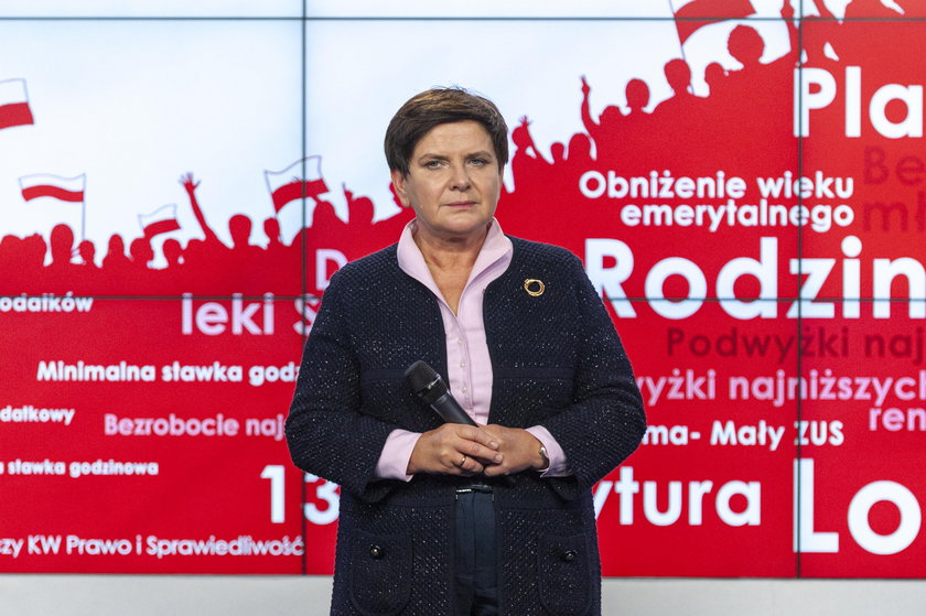 Gdzie jest broszka Beaty Szydło?