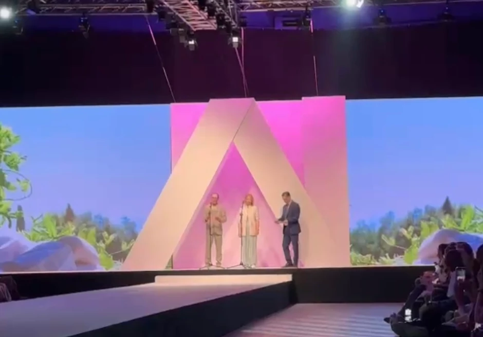 Govor Angelininog oca