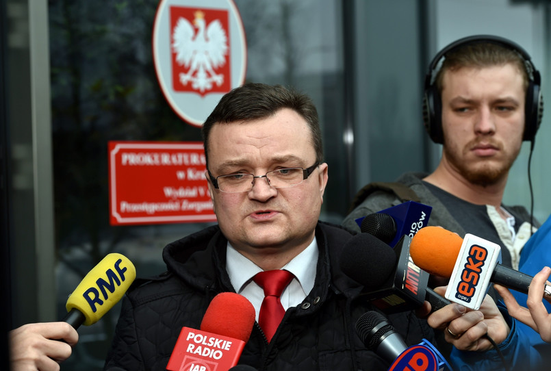 Prokurator Piotr Kosmaty podczas konferencji prasowej dot. zatrzymania ws. zabójstwa Jarosława Ziętary