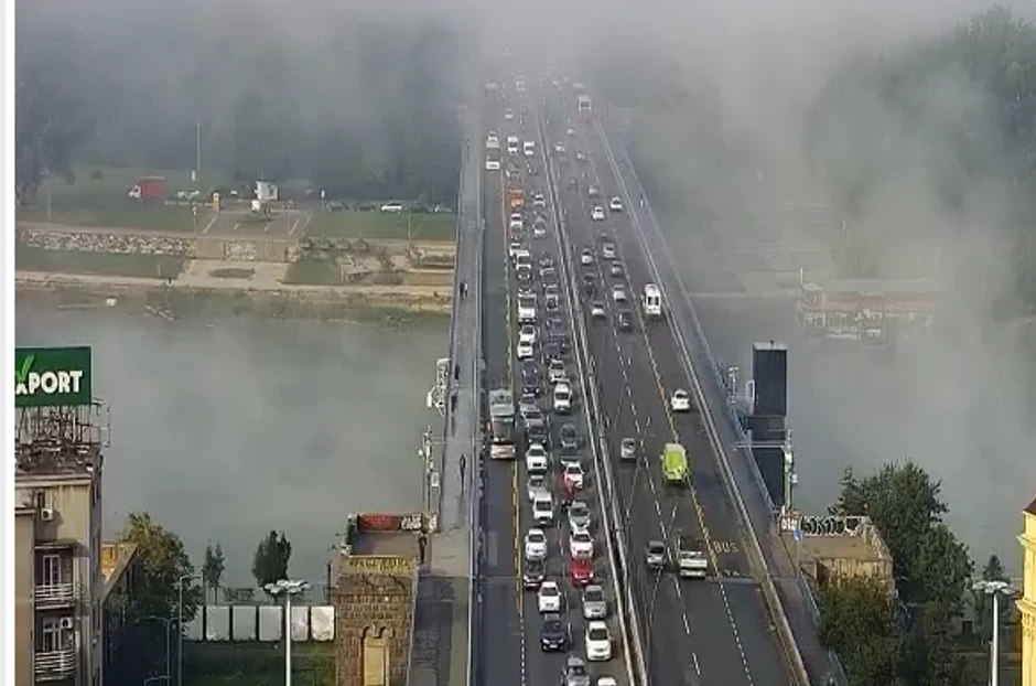 Magla na Brankovom mostu